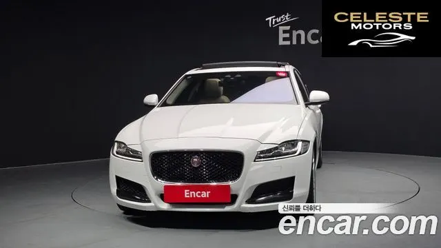 JAGUAR XF (X260) 25t 2017 — photo 3 sur 19