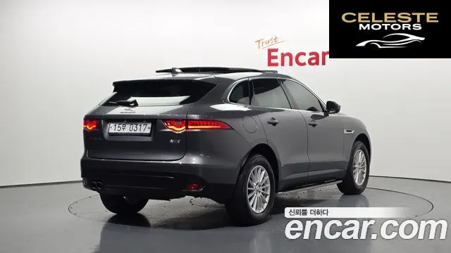 JAGUAR F-PACE 20d 2017 — photo 2 sur 20
