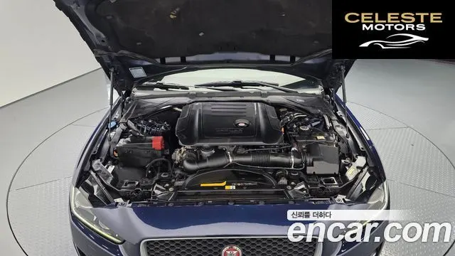 JAGUAR XE 20d RSport 2016 — photo 6 sur 20