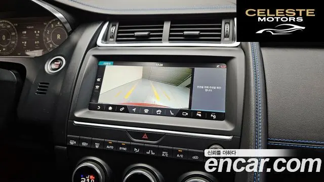 JAGUAR E-PACE P250 R-Dynamic SE 2018 — photo 15 sur 26