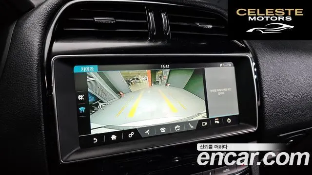 JAGUAR F-PACE 20d 2018 — photo 14 sur 20
