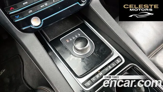 JAGUAR F-PACE 20d 2018 — photo 9 sur 20