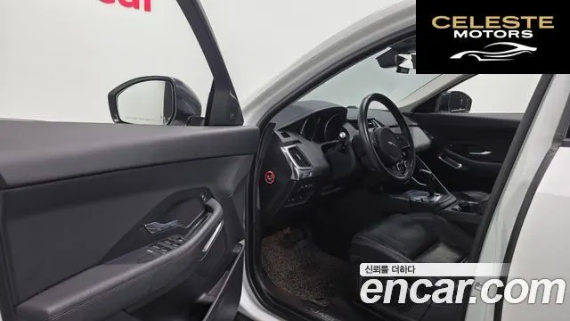 JAGUAR E-PACE P250 S 2018 — photo 10 sur 20