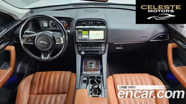 JAGUAR F-PACE 20d 2018 — photo 7 sur 26