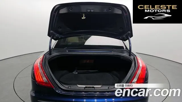 JAGUAR All New XJ 3.0D Premium Luxury SWB 2015 — photo 20 sur 26
