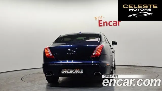 JAGUAR All New XJ 3.0D Premium Luxury SWB 2015 — photo 4 sur 26