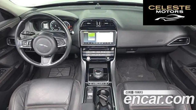 JAGUAR XE 20d 2018 — photo 7 sur 20