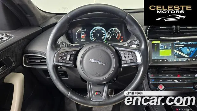 JAGUAR F-PACE 30d First Edition 2017 — photo 12 sur 20