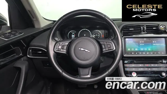 JAGUAR F-PACE 20d 2017 — photo 13 sur 20