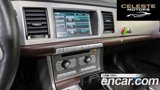 JAGUAR New XF 3.0D Luxury 2014 — photo 15 sur 20