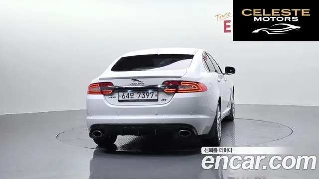 JAGUAR New XF 3.0D Luxury 2014 — photo 4 sur 20