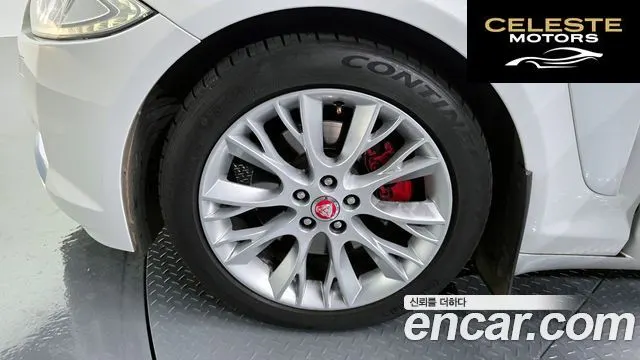 JAGUAR New XF 3.0D Luxury 2014 — photo 5 sur 20