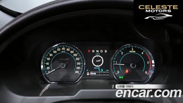 JAGUAR New XF 3.0D Luxury 2014 — photo 8 sur 20