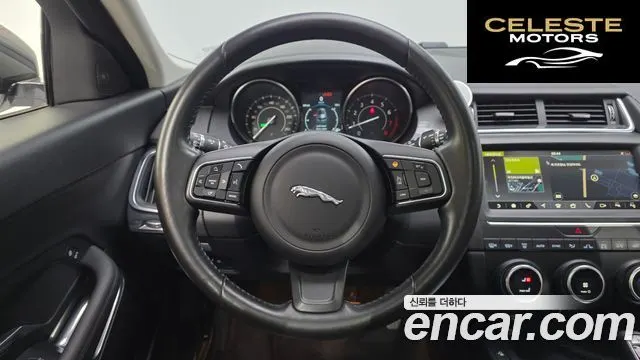 JAGUAR E-PACE P250 S 2018 — photo 13 sur 20