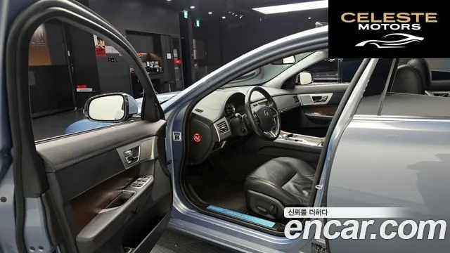 JAGUAR New XF 2.2p. Luxury 2014 — photo 10 sur 20