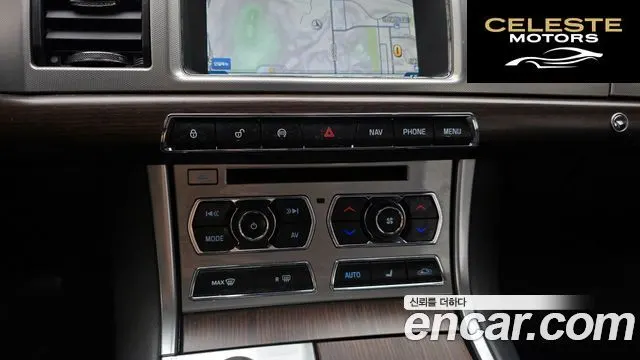 JAGUAR New XF 2.2p. Luxury 2014 — photo 18 sur 20