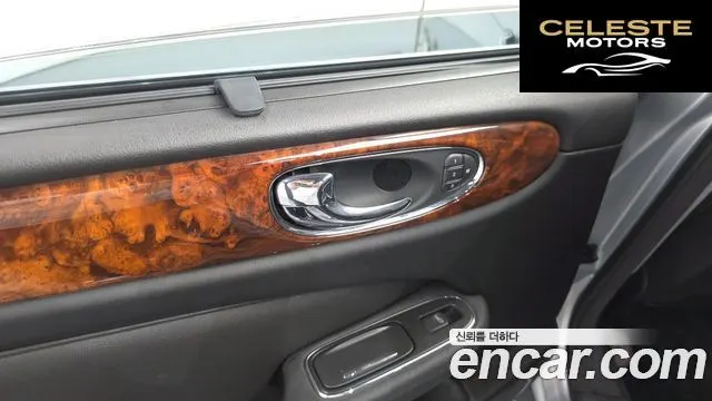 JAGUAR XJ-8 3.5 2006 — photo 18 sur 20