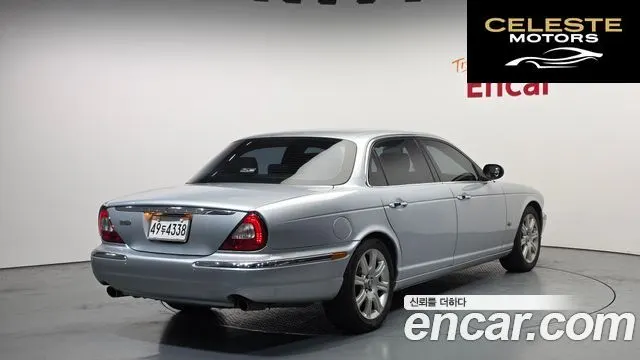 JAGUAR XJ-8 3.5 2006 — photo 2 sur 20