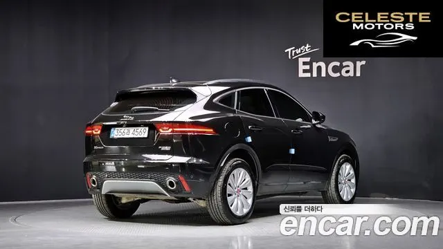 JAGUAR E-PACE P250 SE 2020 — photo 2 sur 20
