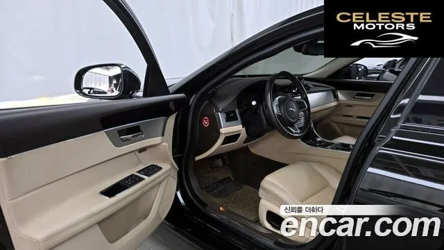 JAGUAR XF (X260) 20d AWD 2017 — photo 10 sur 20