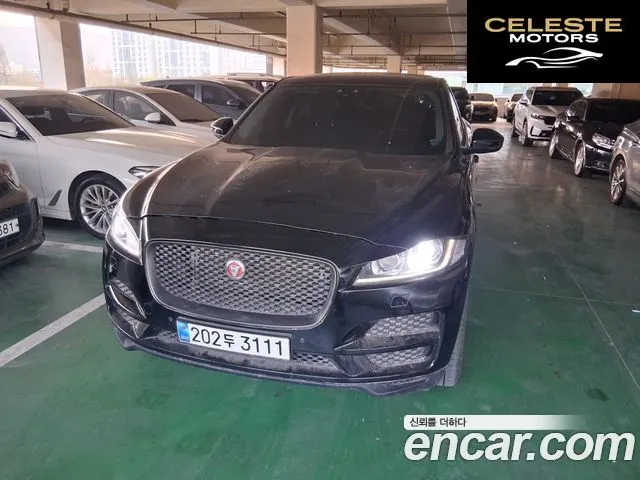 JAGUAR F-PACE 20d 2018 — photo 12 sur 17