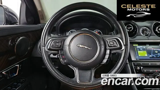 JAGUAR All New XJ 3.0D Limited Edition 2016 — photo 13 sur 20
