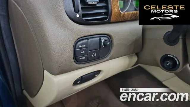 JAGUAR S-TYPE 2.7D 2008 — photo 18 sur 26