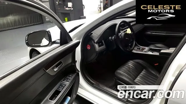 JAGUAR XF (X260) 20d AWD 2017 — photo 10 sur 20