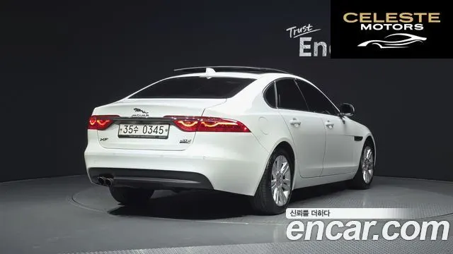 JAGUAR XF (X260) 20d AWD 2017 — photo 2 sur 20