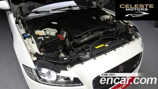 JAGUAR XF (X260) 25t 2018 — photo 6 sur 38