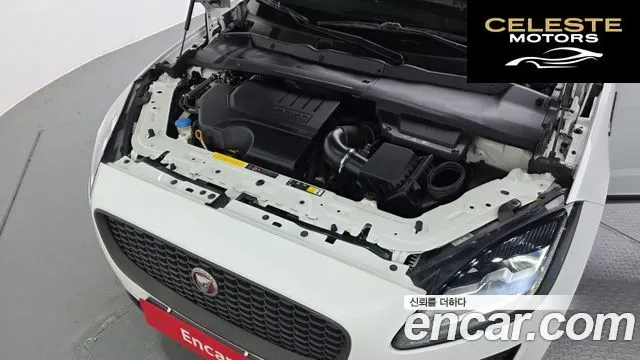 JAGUAR E-PACE P250 S 2018 — photo 6 sur 20