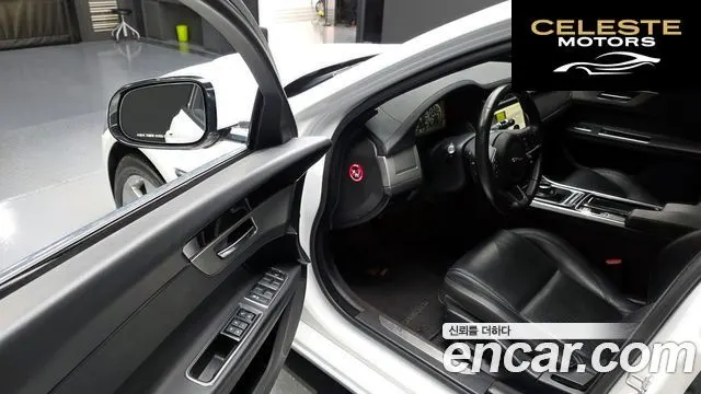 JAGUAR XF (X260) 25t 2018 — photo 10 sur 20