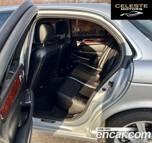 JAGUAR New XJ 2.7D SWB 2008 — photo 10 sur 26