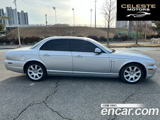 JAGUAR New XJ 2.7D SWB 2008 — photo 4 sur 26