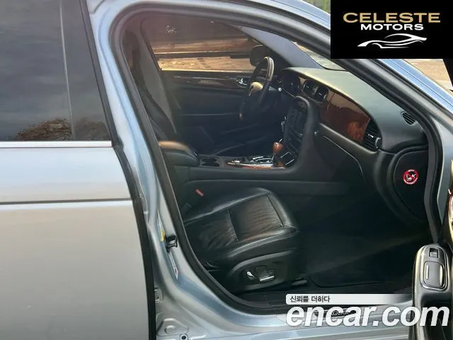 JAGUAR New XJ 2.7D SWB 2008 — photo 8 sur 26