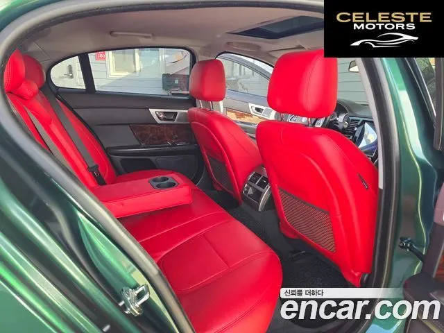 JAGUAR New XF 5.0 Premium 2012 — photo 11 sur 26