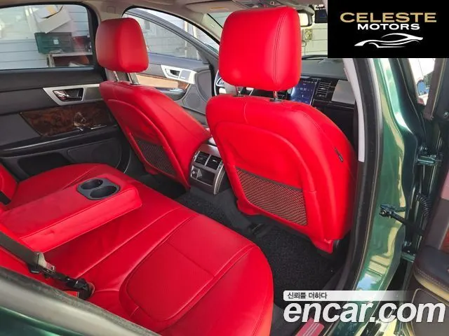 JAGUAR New XF 5.0 Premium 2012 — photo 13 sur 26