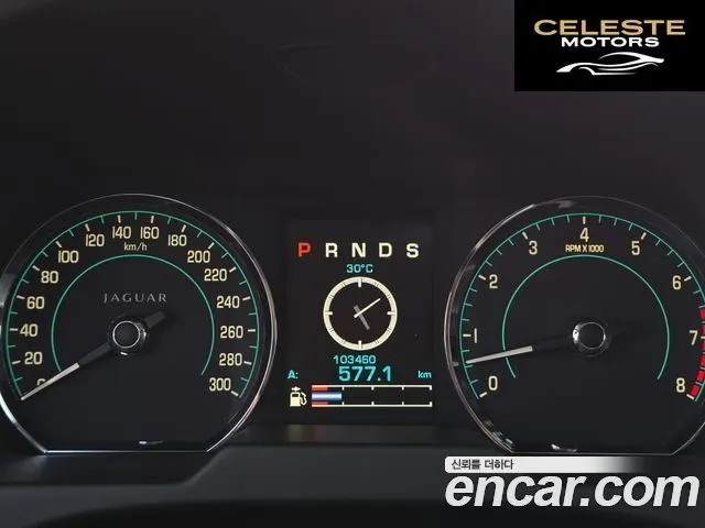 JAGUAR New XF 5.0 Premium 2012 — photo 20 sur 26
