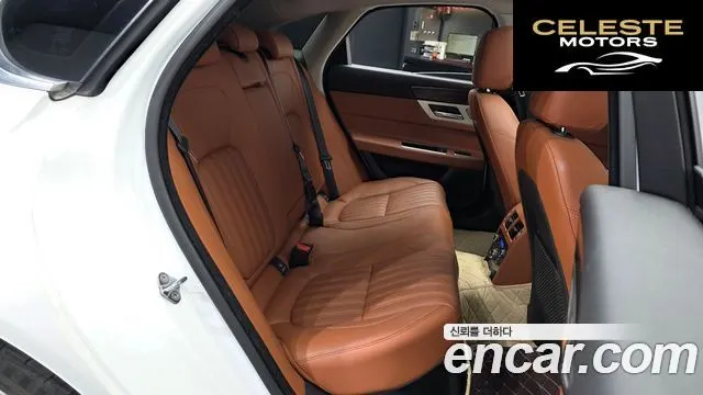 JAGUAR XF (X260) 20d 2018 — photo 12 sur 20