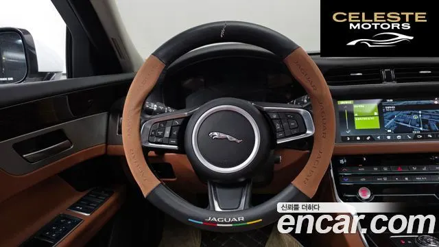 JAGUAR XF (X260) 20d 2018 — photo 13 sur 20