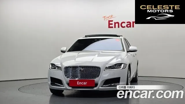 JAGUAR XF (X260) 20d 2018 — photo 3 sur 20