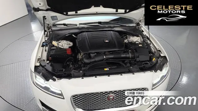 JAGUAR XF (X260) 20d 2018 — photo 6 sur 20