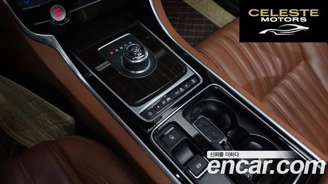 JAGUAR XF (X260) 20d 2018 — photo 9 sur 20
