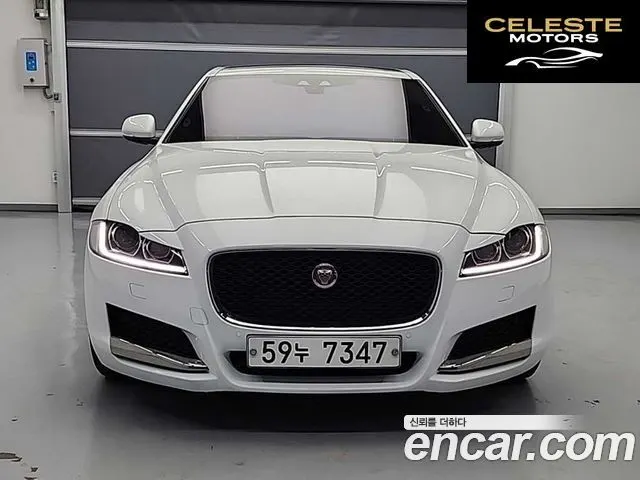 JAGUAR XF (X260) 20d 2017 — photo 2 sur 26