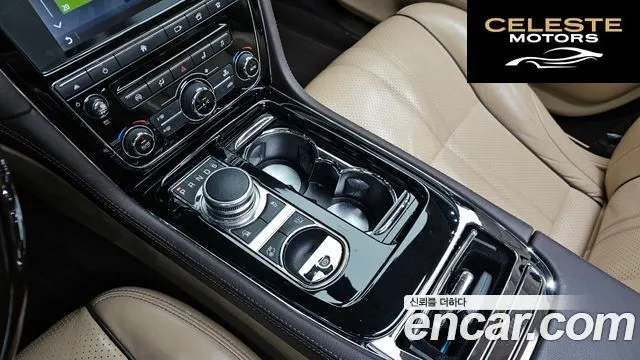 JAGUAR All New XJ 3.0D Premium Luxury SWB 2017 — photo 12 sur 30