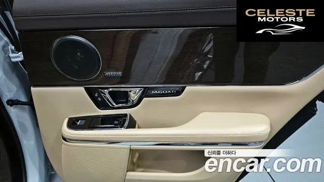 JAGUAR All New XJ 3.0D Premium Luxury SWB 2017 — photo 15 sur 30