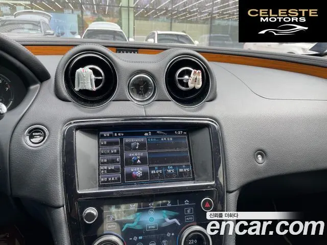 JAGUAR All New XJ 2.0 Luxury LWB 2013 — photo 4 sur 13