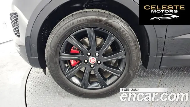 JAGUAR E-PACE D180 S 2019 — photo 5 sur 20