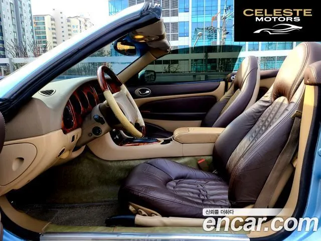 JAGUAR XK8 Cabriolet 1999 — photo 13 sur 26