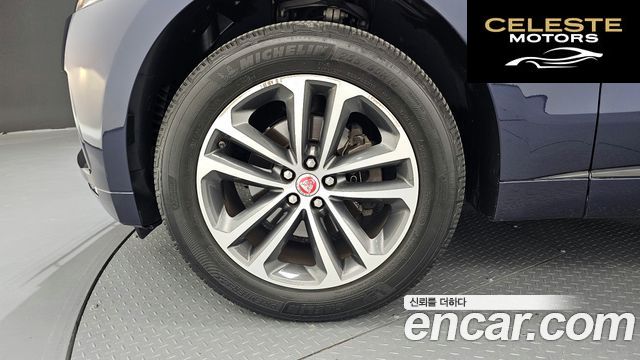 JAGUAR F-PACE 20d R-Sport 2018 — photo 5 sur 33
